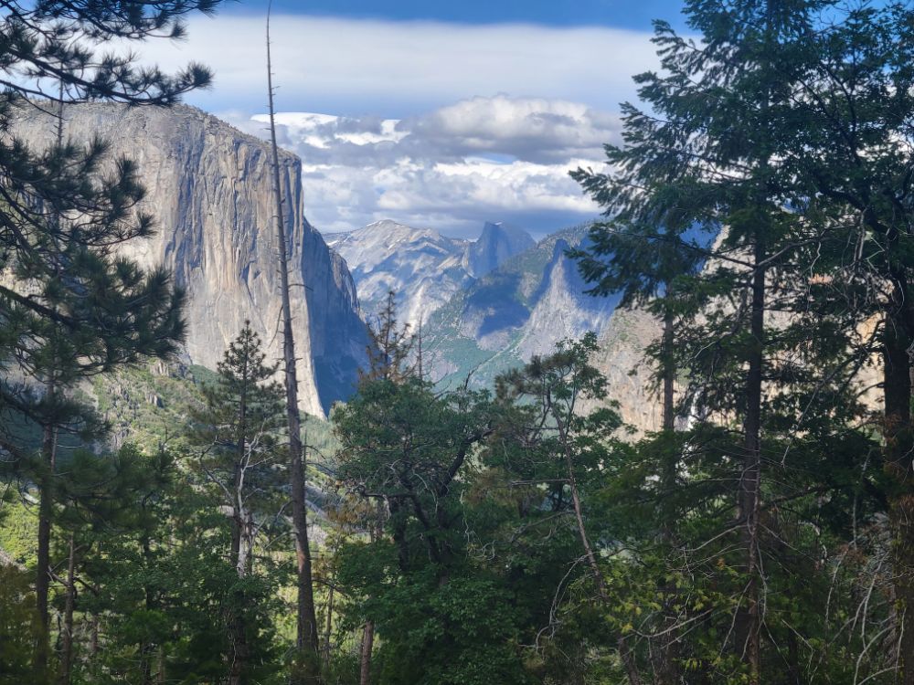 Tunnel View to Dewey Point